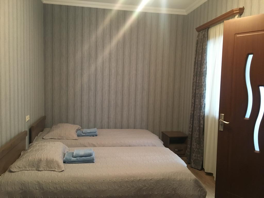 Cherry Otel Kazbegi Dış mekan fotoğraf